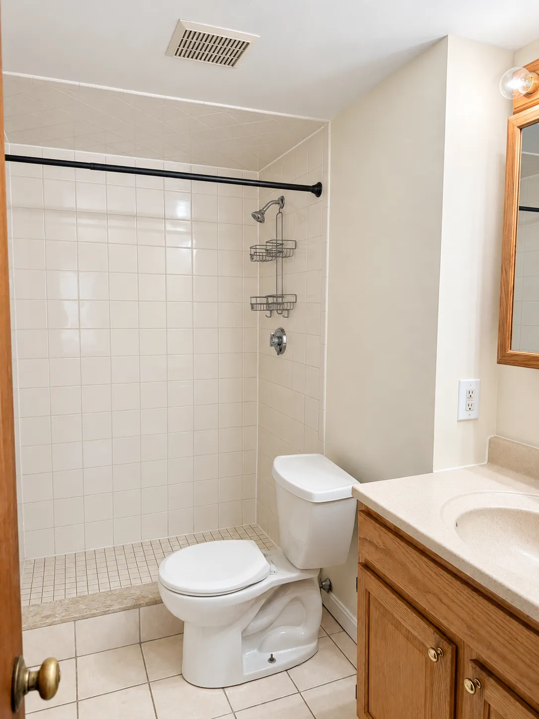 2 bed, 1 bath apartment for rent at 11 Grove St Unit 5, Beacon Hill — photo 9 of 9