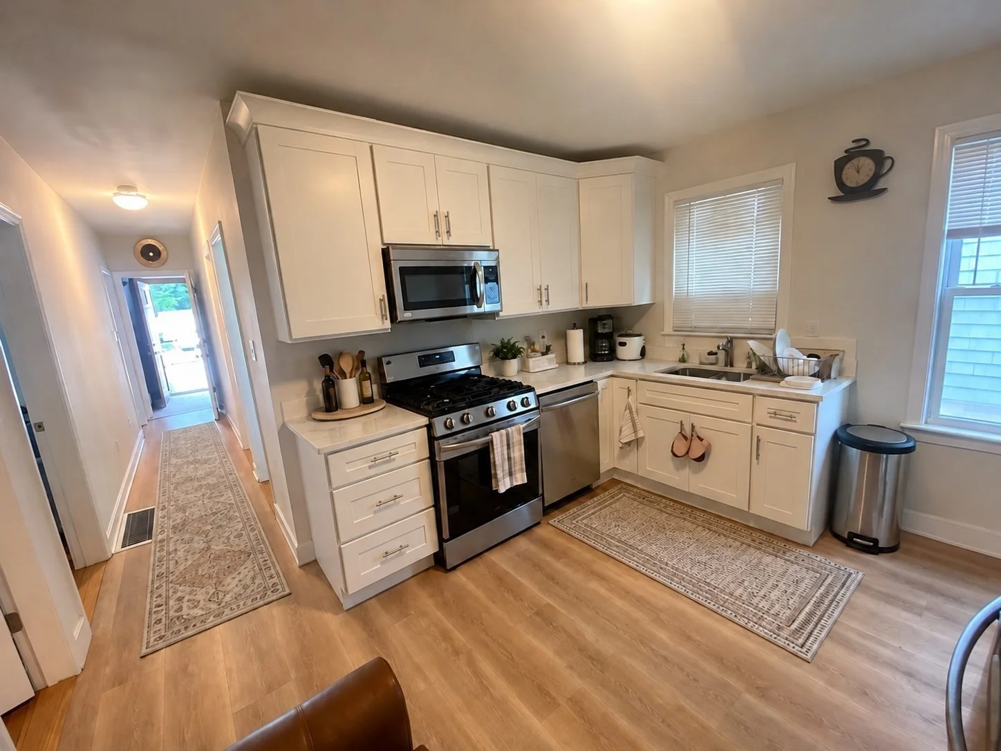 3 bed, 2 bath apartment for rent at 11 Groveland St Unit 1, Mattapan — photo 2 of 6