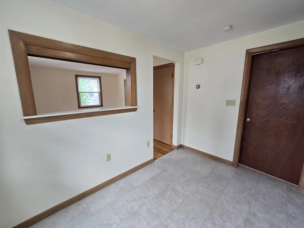 1 bed, 1 bath apartment for rent at 11 Guild St Unit 2R, Quincy — photo 6 of 21