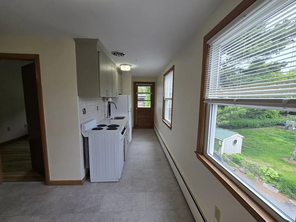 1 bed, 1 bath apartment for rent at 11 Guild St Unit 2R, Quincy — photo 9 of 21