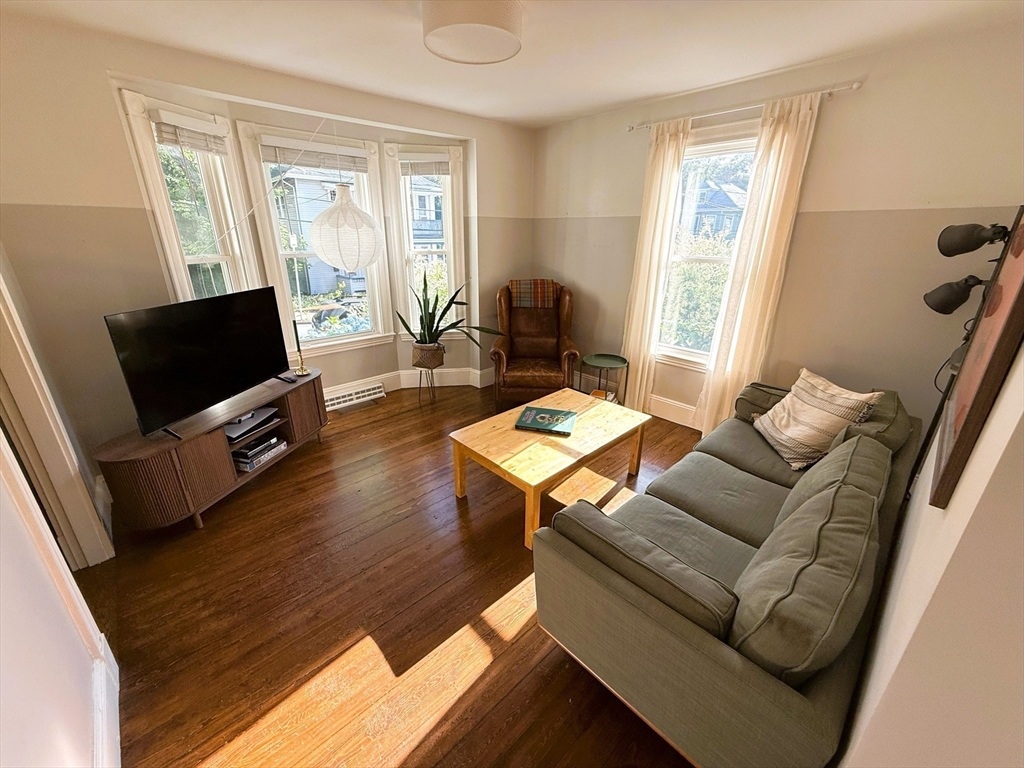 3 bed, 1 bath apartment for rent at 11 Hadwin Way Unit 11, Roslindale — photo 3 of 10