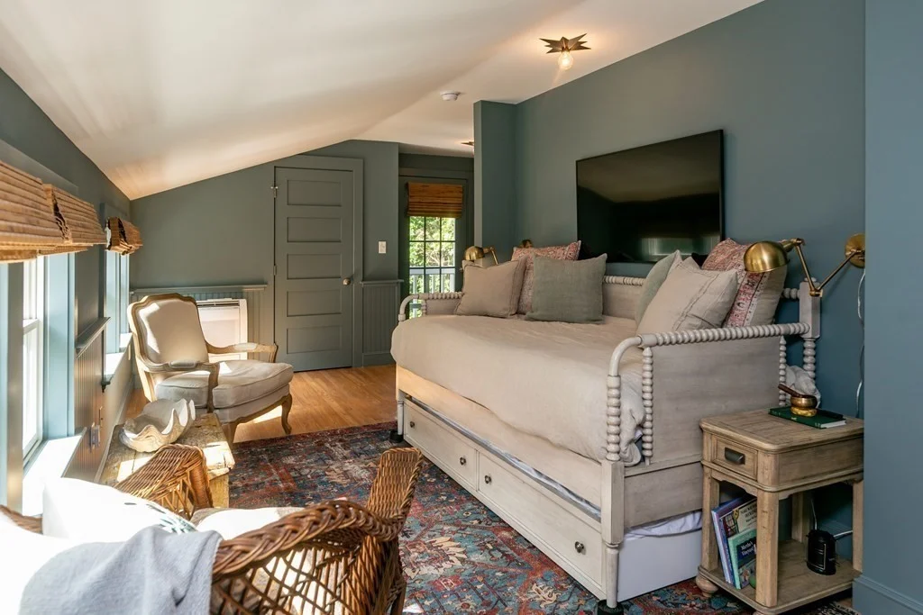 2 bed, 2 bath apartment for rent at 11 Hammett Ln, Chilmark — photo 12 of 20