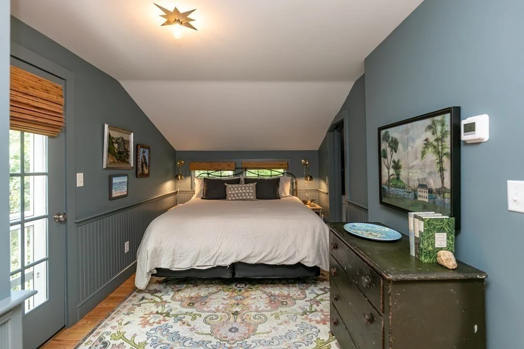 2 bed, 2 bath apartment for rent at 11 Hammett Ln, Chilmark — photo 4 of 20