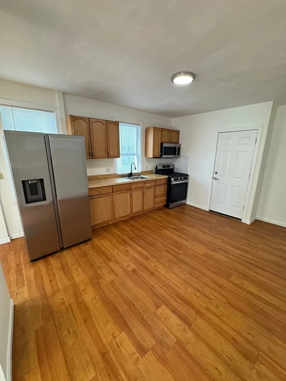 2 bed, 1 bath apartment for rent at 11 Harmony St Unit 1, New Bedford — photo 2 of 6