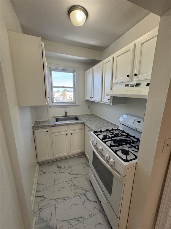 2 bed, 1 bath apartment for rent at 11 Harmony St Unit 2, South End