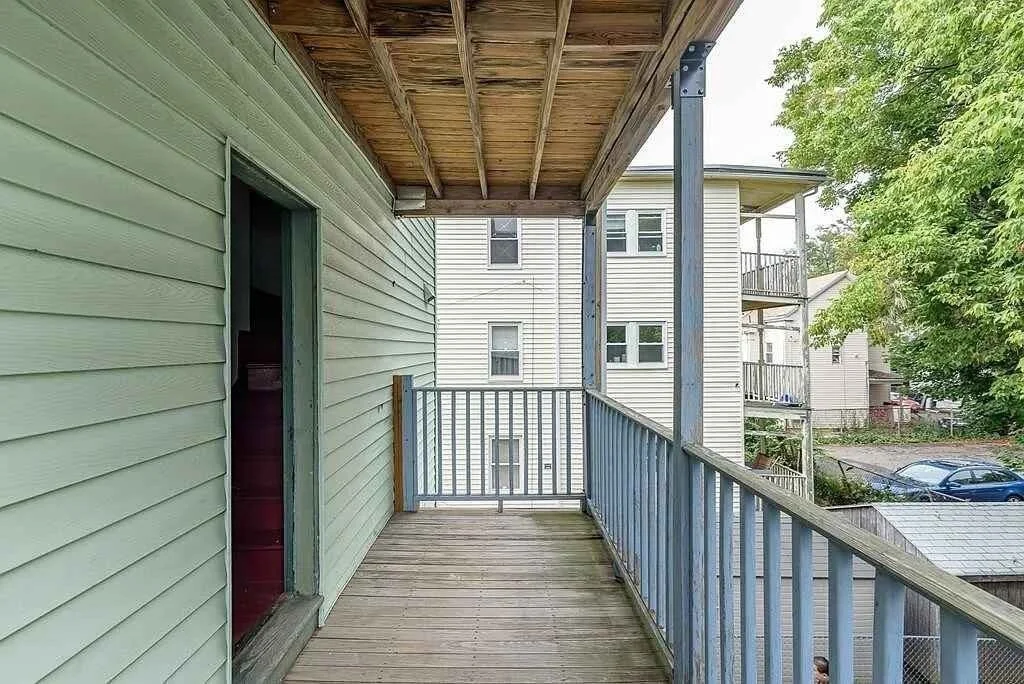 3 bed, 1 bath apartment for rent at 11 Harnden Rd Unit 2, Bell Rock — photo 11 of 12