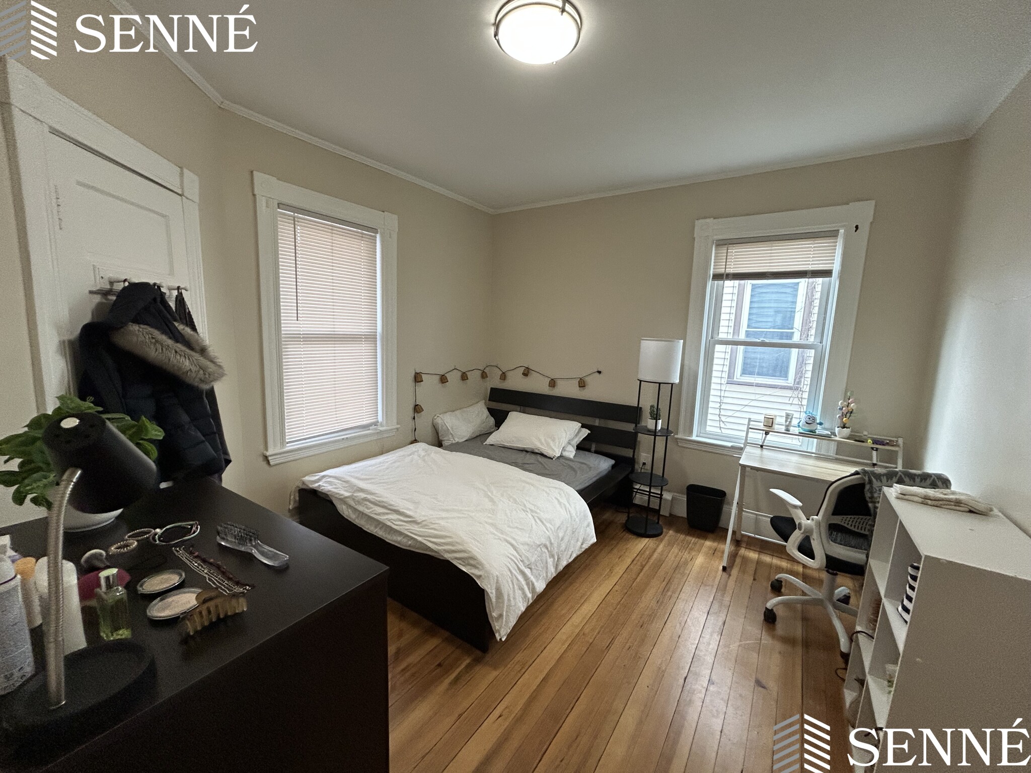 4 bed, 1.5 bath apartment for rent at 11 Harold St Unit 1, Ward Two — photo 10 of 11