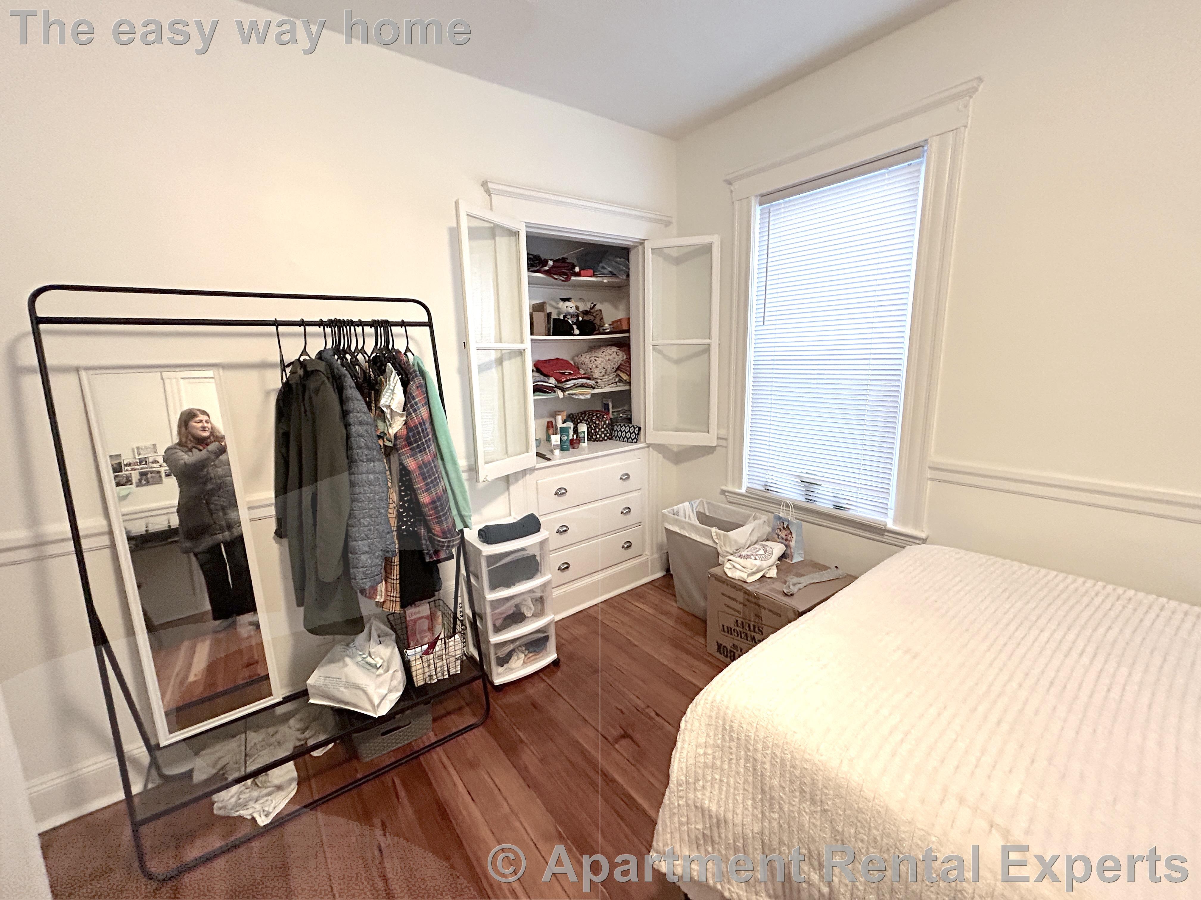 4 bed, 1 bath apartment for rent at 11 Harold St Unit 2, Ward Two — photo 17 of 19