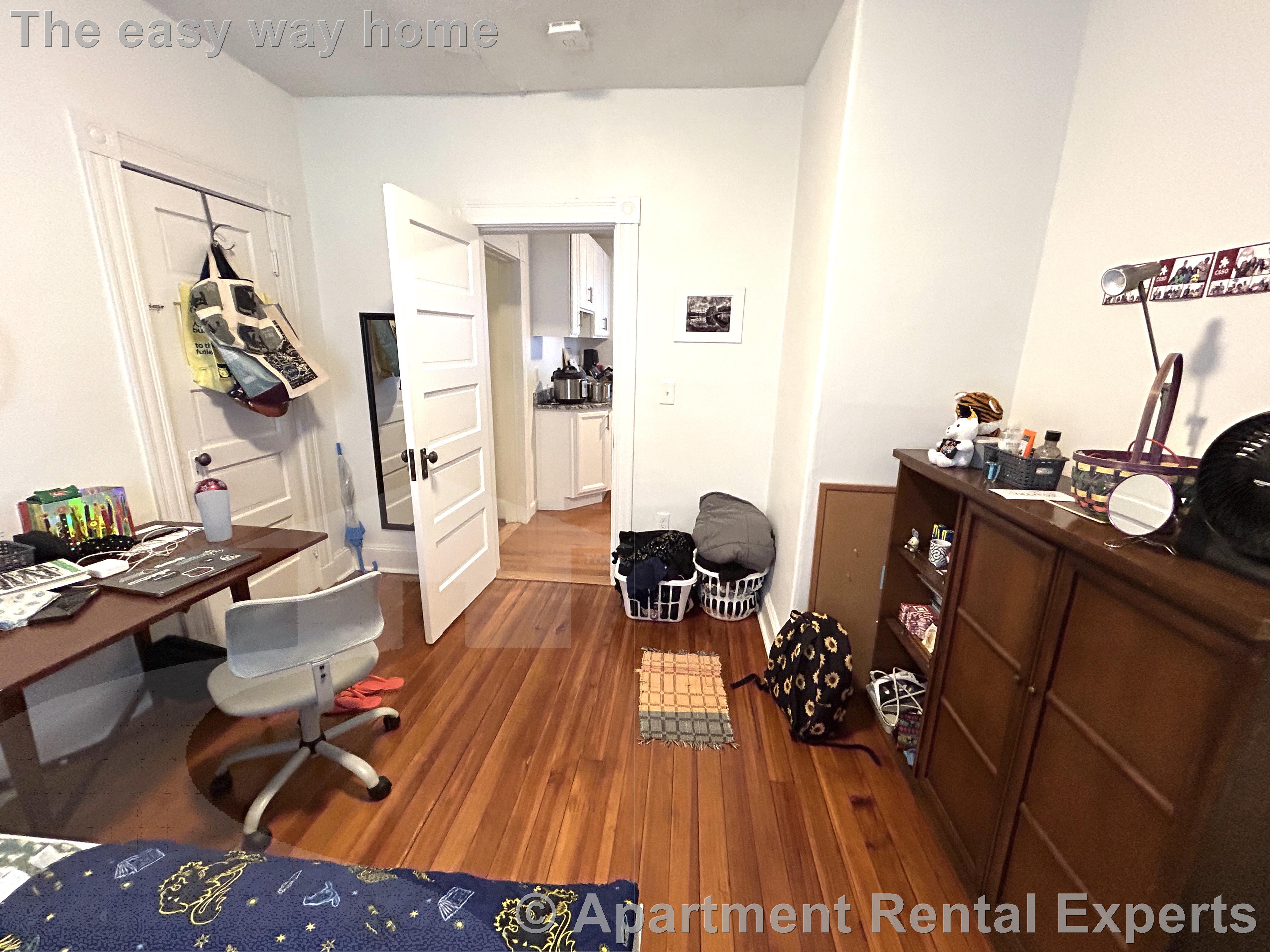 4 bed, 1 bath apartment for rent at 11 Harold St Unit 2, Ward Two — photo 13 of 19