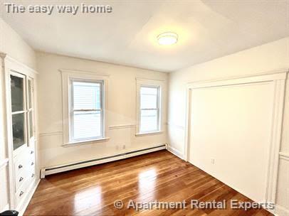 4 bed, 1 bath apartment for rent at 11 Harold St Unit 3, Ward Two — photo 4 of 8