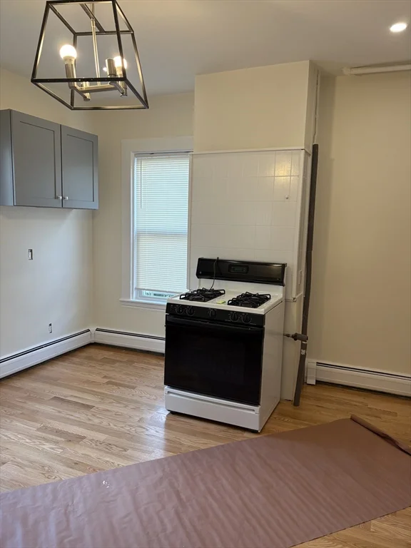1 bed, 1 bath apartment for rent at 11 Hatch St Unit 0, Everett — photo 11 of 14