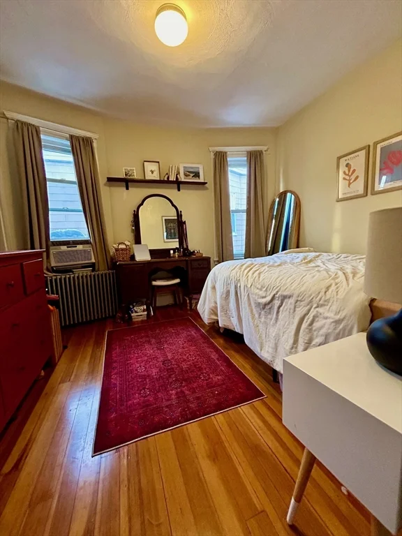 2 bed, 1 bath apartment for rent at 11 Heath Unit 1, Winter Hill — photo 9 of 14