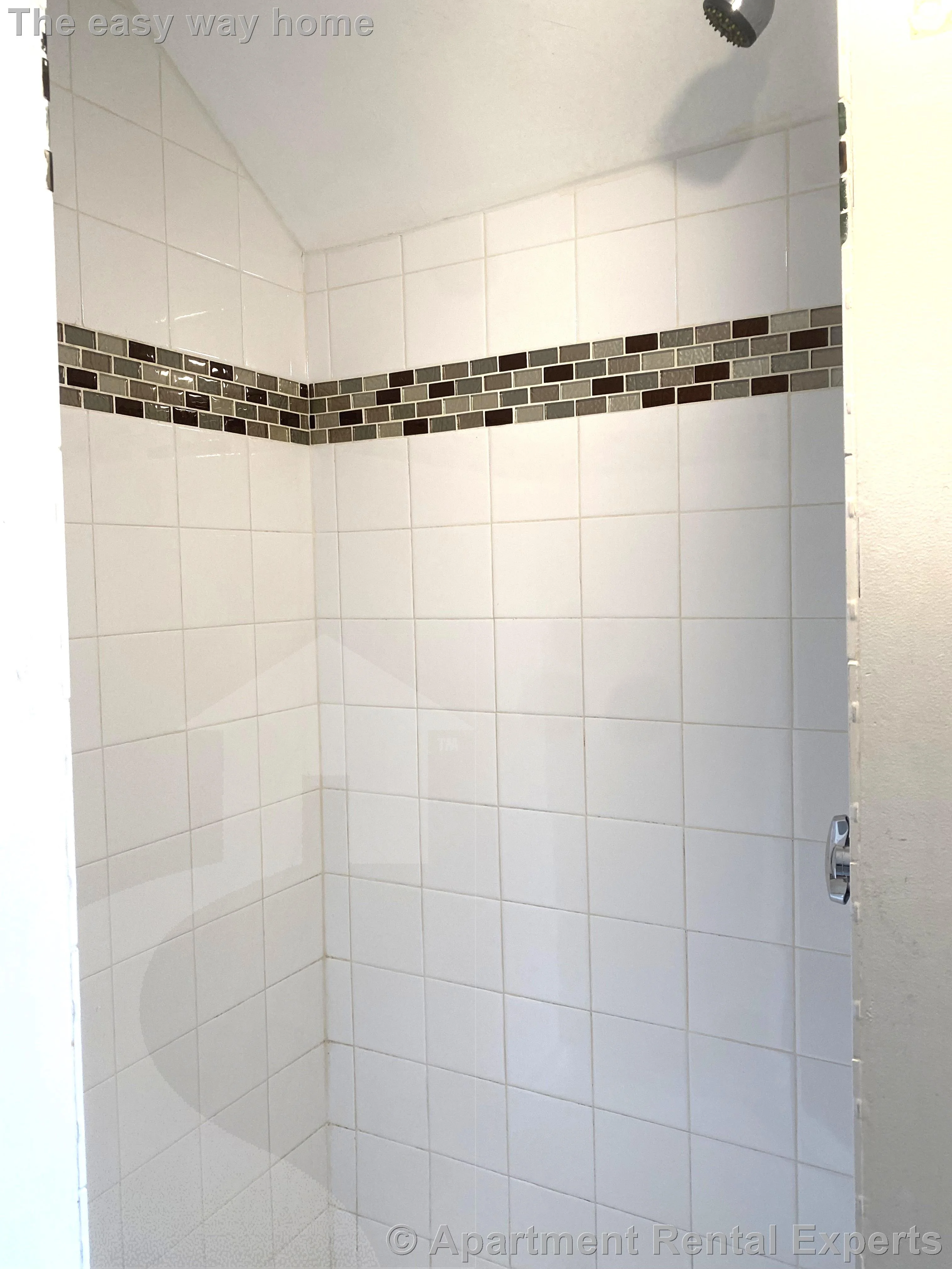 3 bed, 1 bath apartment for rent at 11 Henry St Unit 2, Winter Hill — photo 10 of 11