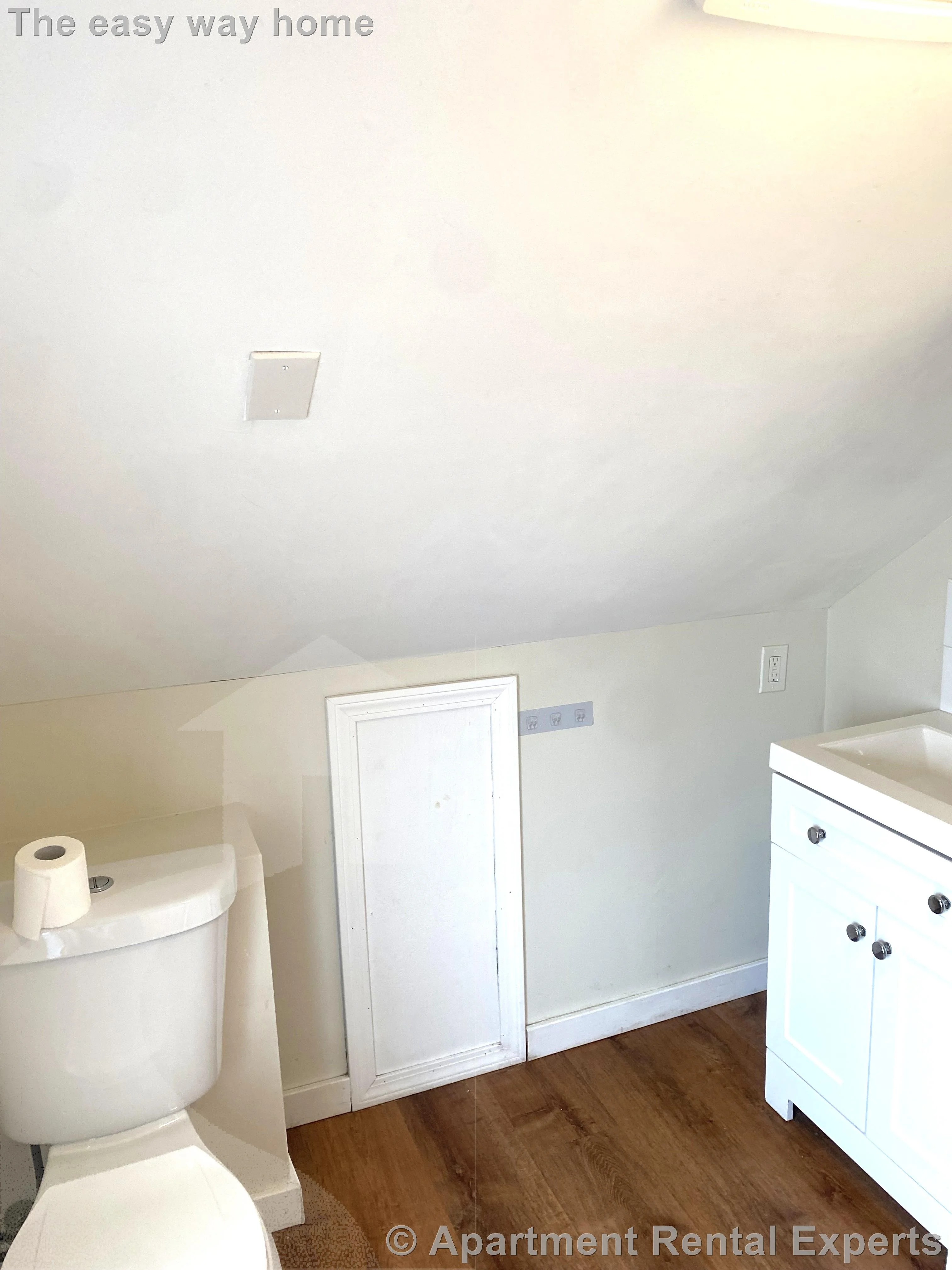 3 bed, 1 bath apartment for rent at 11 Henry St Unit 2, Winter Hill — photo 2 of 11