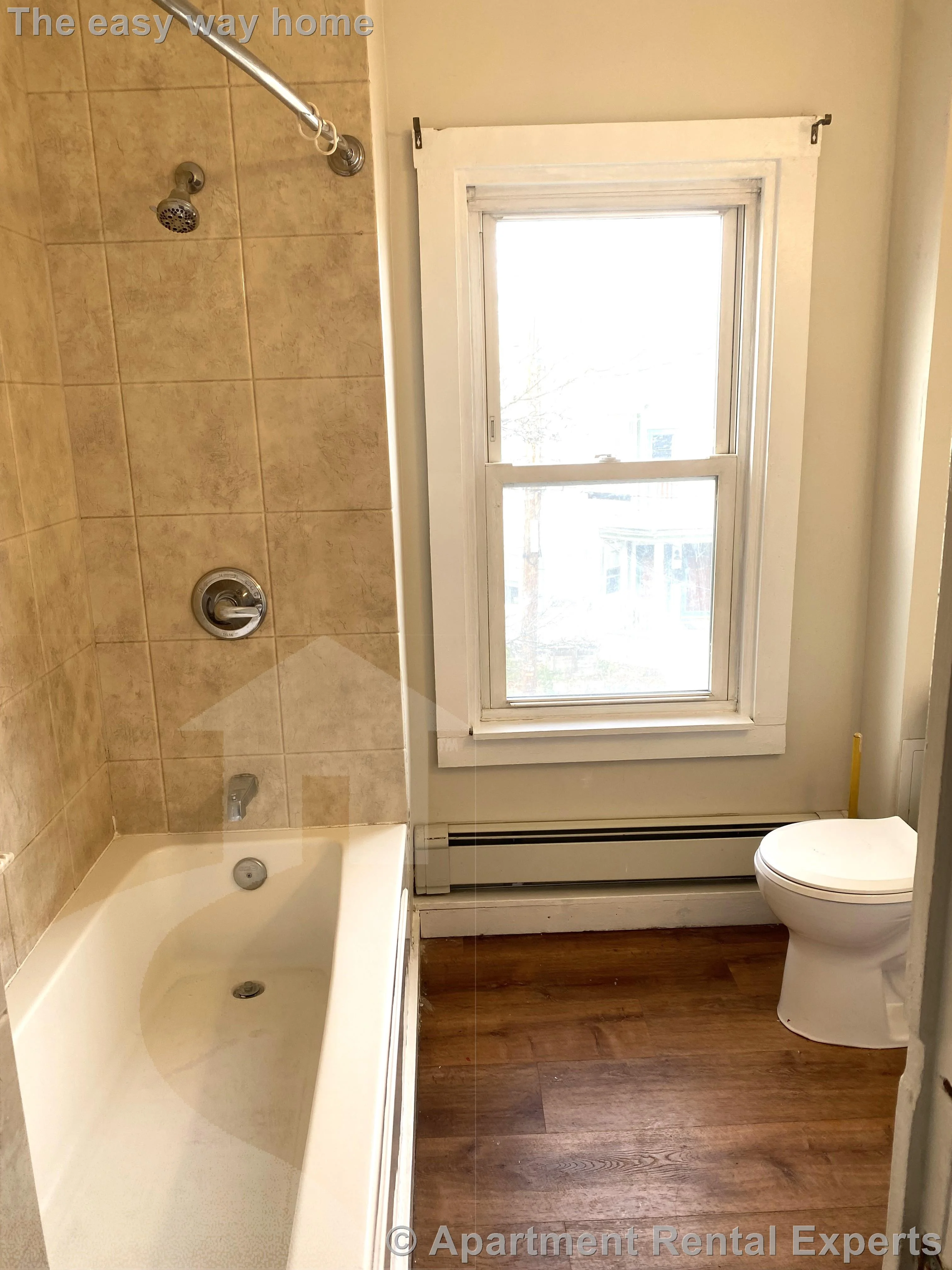 3 bed, 1 bath apartment for rent at 11 Henry St Unit 2, Winter Hill — photo 3 of 11