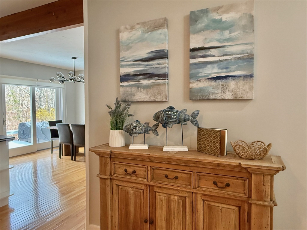 4 bed, 2 bath apartment for rent at 11 High Meadow, Oak Bluffs — photo 23 of 41