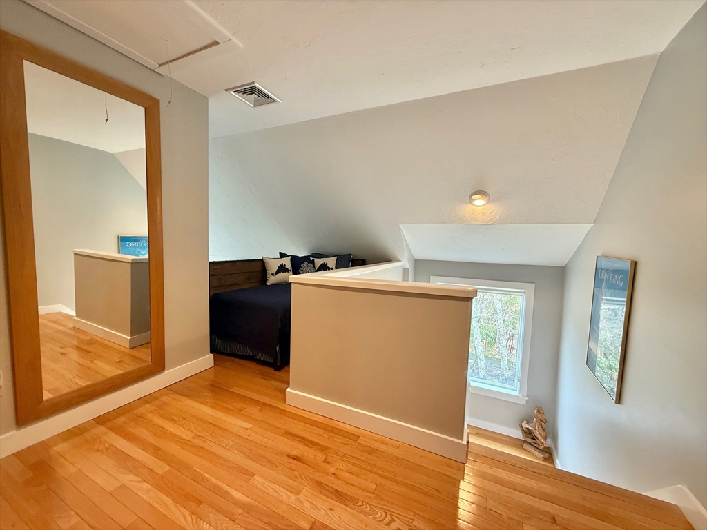 4 bed, 2 bath apartment for rent at 11 High Meadow, Oak Bluffs — photo 26 of 41