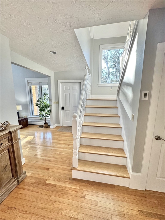 4 bed, 2 bath apartment for rent at 11 High Meadow, Oak Bluffs — photo 24 of 41