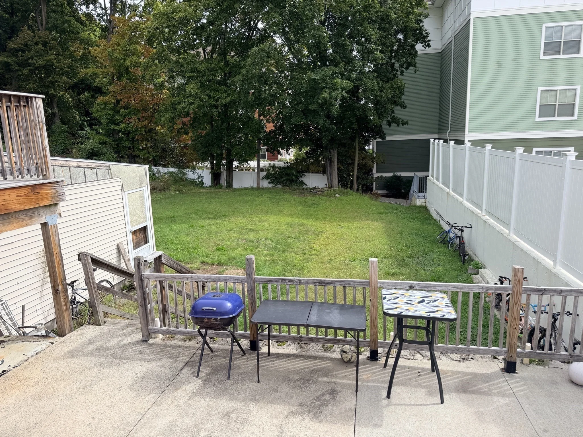 3 bed, 1 bath apartment for rent at 11 High St Unit 1, Hudson — photo 4 of 16