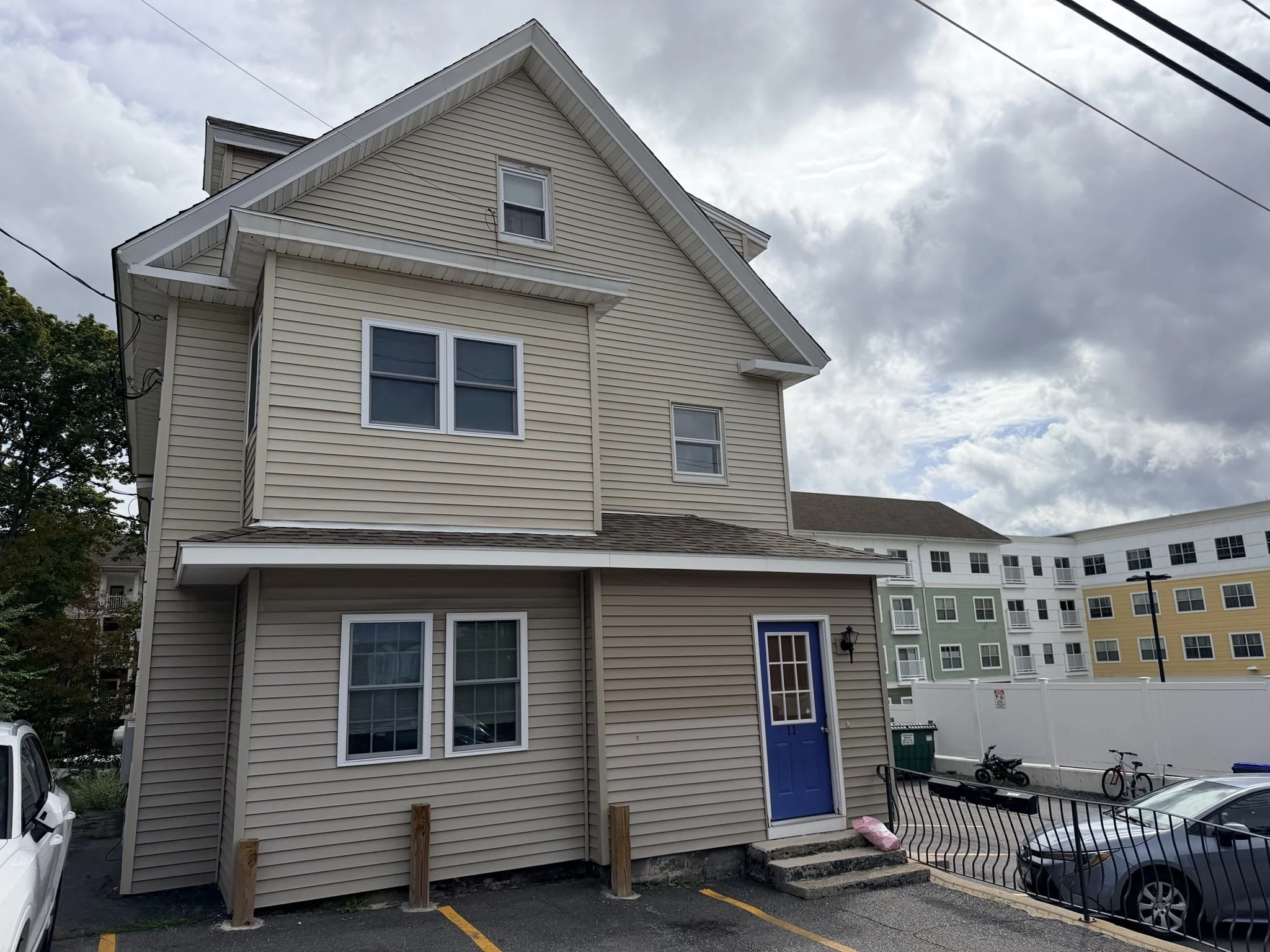 3 bed, 1 bath apartment for rent at 11 High St Unit 1, Hudson — photo 2 of 16