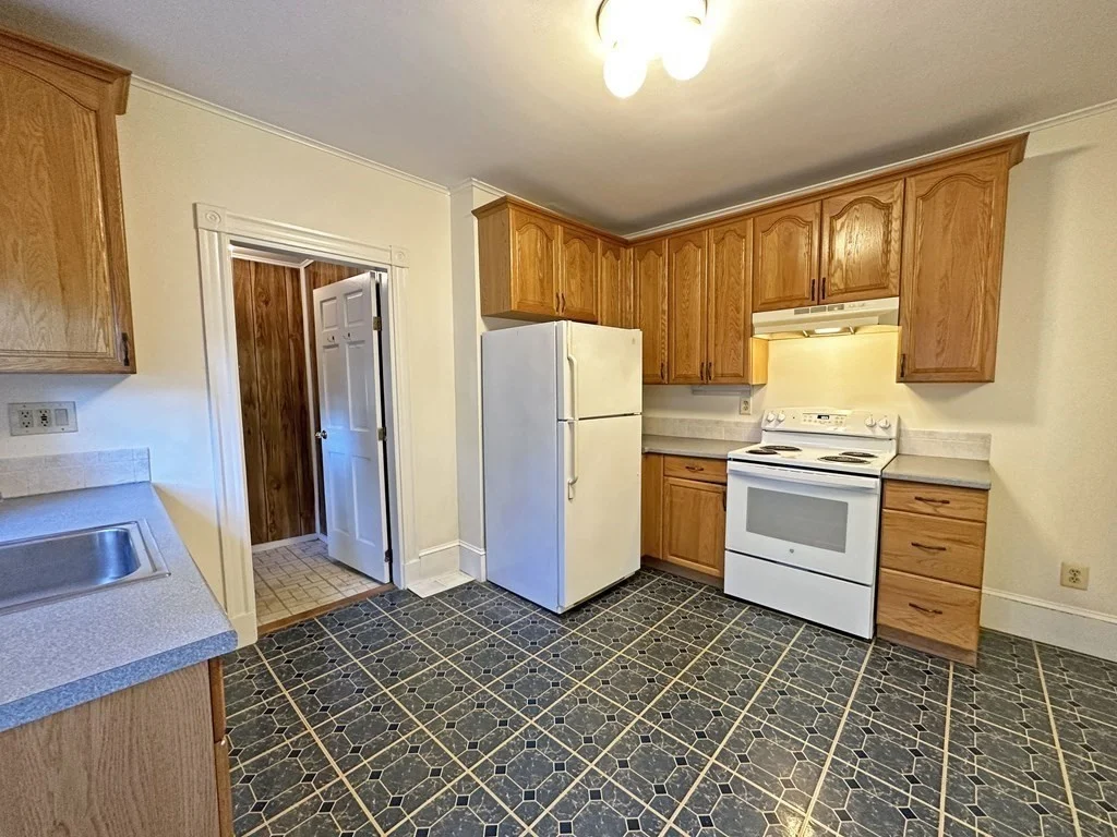 1 bed, 1 bath apartment for rent at 11 Highland Park Unit 1, Newtonville — photo 8 of 11