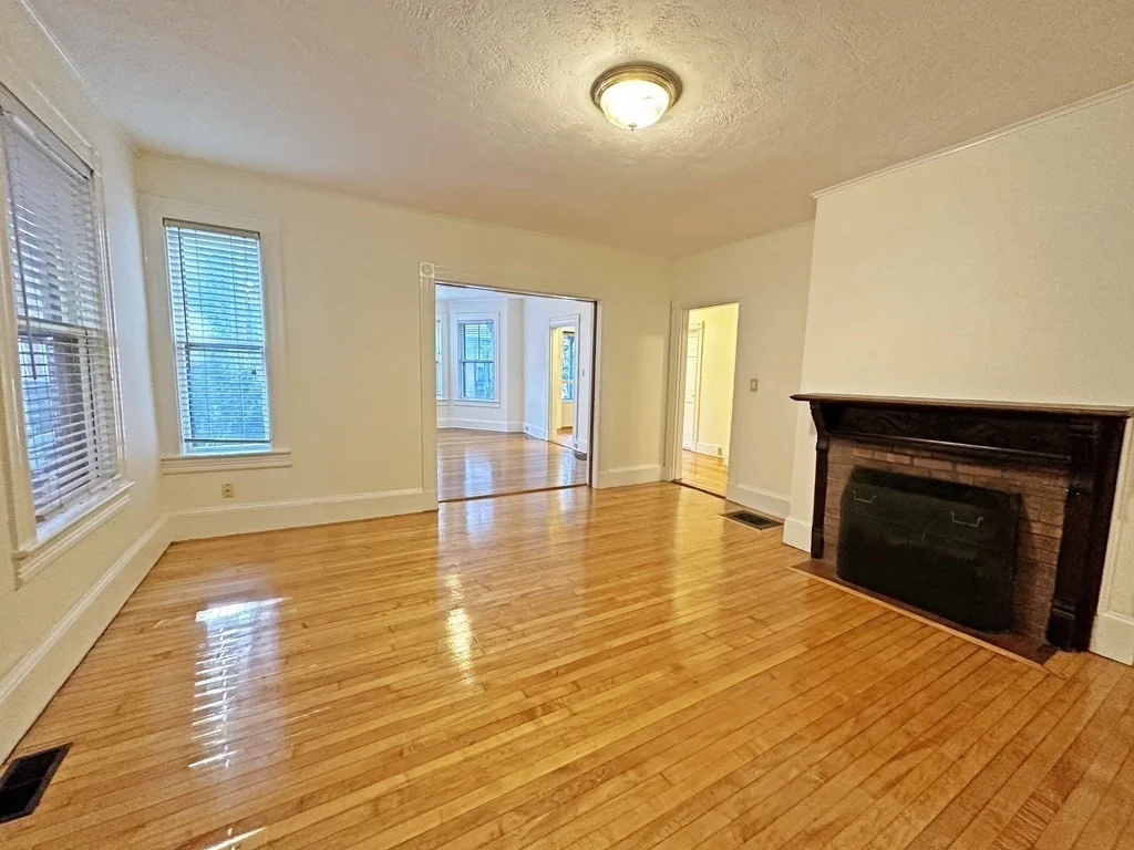 1 bed, 1 bath apartment for rent at 11 Highland Park Unit 1, Newtonville — photo 1 of 11