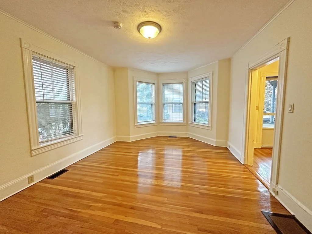 1 bed, 1 bath apartment for rent at 11 Highland Park Unit 1, Newtonville — photo 3 of 11