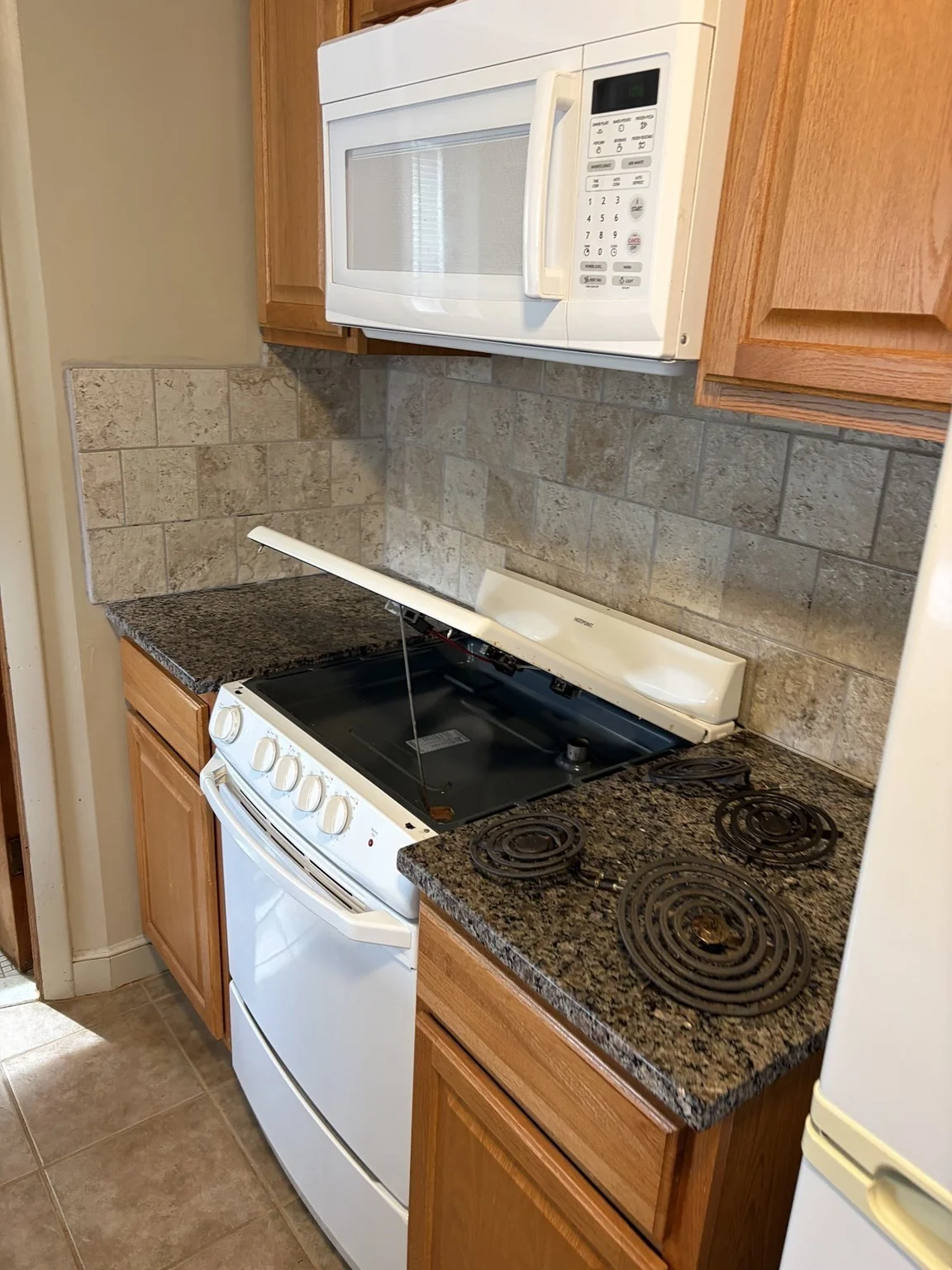 1 bed, 1 bath apartment for rent at 11 Highland Ter Unit 3, Needham — photo 4 of 9