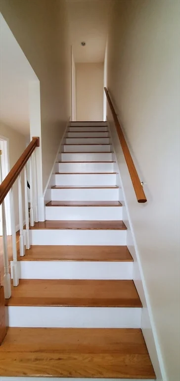 3 bed, 2 bath apartment for rent at 11 Highlandview Ave Unit 11, Winchester — photo 17 of 24