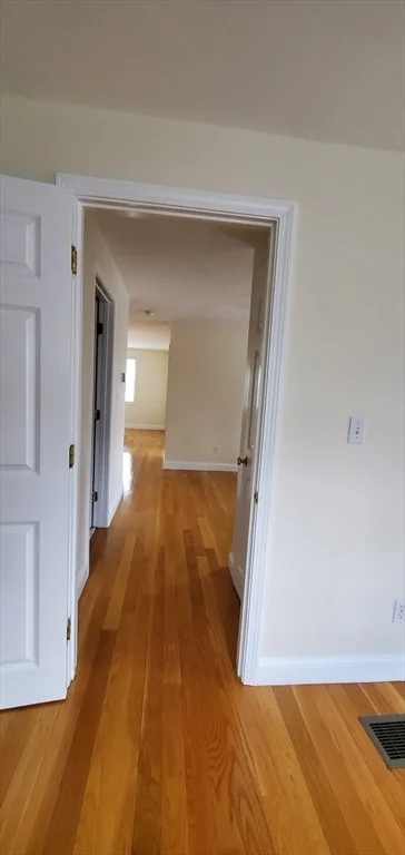 3 bed, 2 bath apartment for rent at 11 Highlandview Ave Unit 11, Winchester — photo 14 of 24