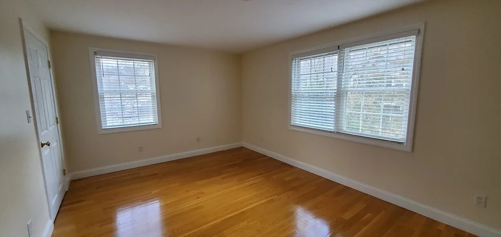 3 bed, 2 bath apartment for rent at 11 Highlandview Ave Unit 11, Winchester — photo 10 of 24