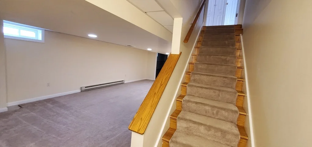 3 bed, 2 bath apartment for rent at 11 Highlandview Ave Unit 11, Winchester — photo 21 of 24