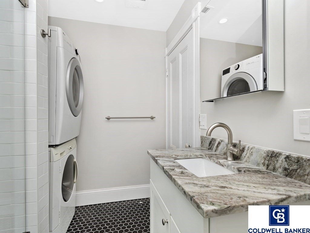2 bed, 1 bath apartment for rent at 11 Hillside St Unit 2, Mission Hill — photo 9 of 16