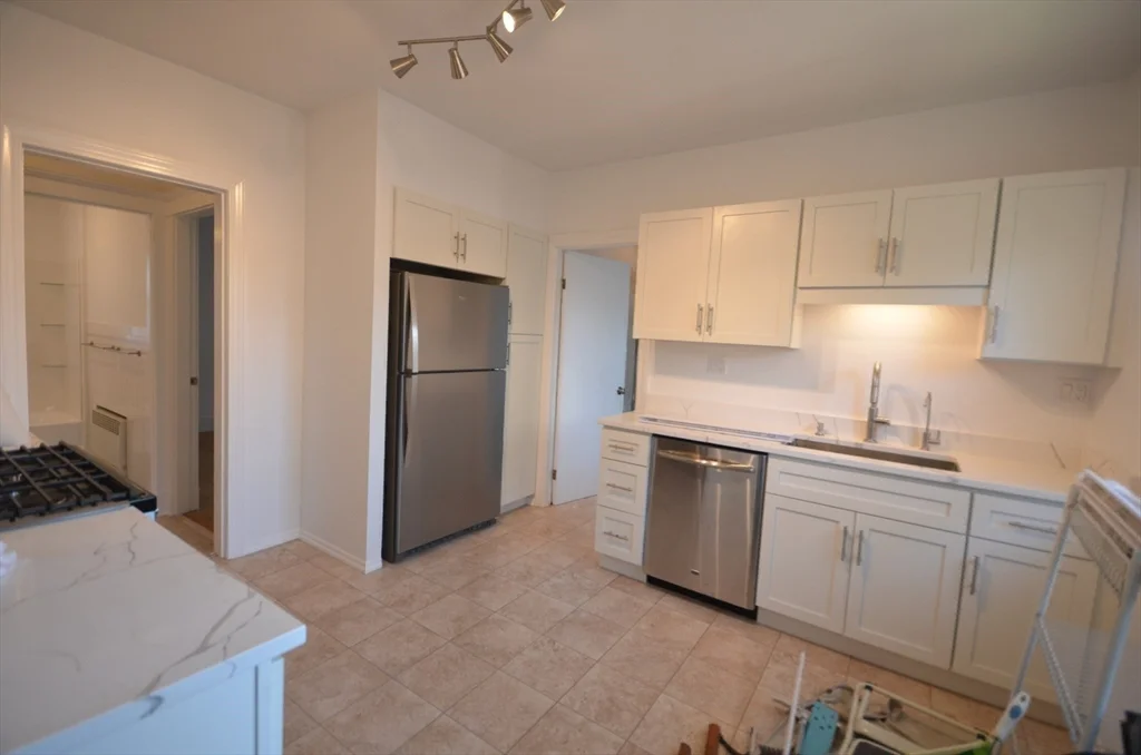 2 bed, 2 bath apartment for rent at 11 Hobson St Unit 2, Brighton — photo 16 of 36