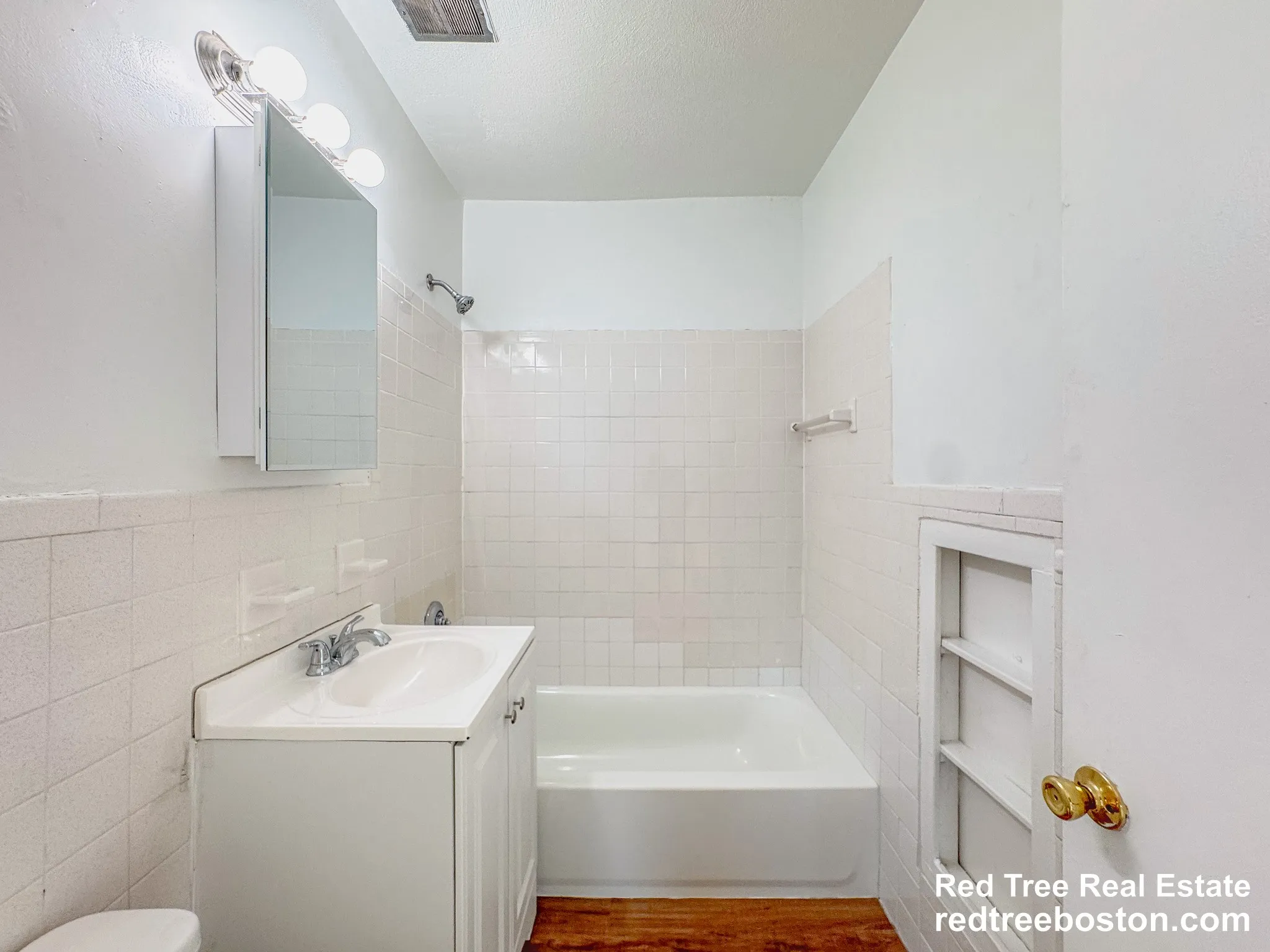 2 bed, 1 bath apartment for rent at 11 Hodges Ave Unit 1, North Quincy — photo 13 of 20