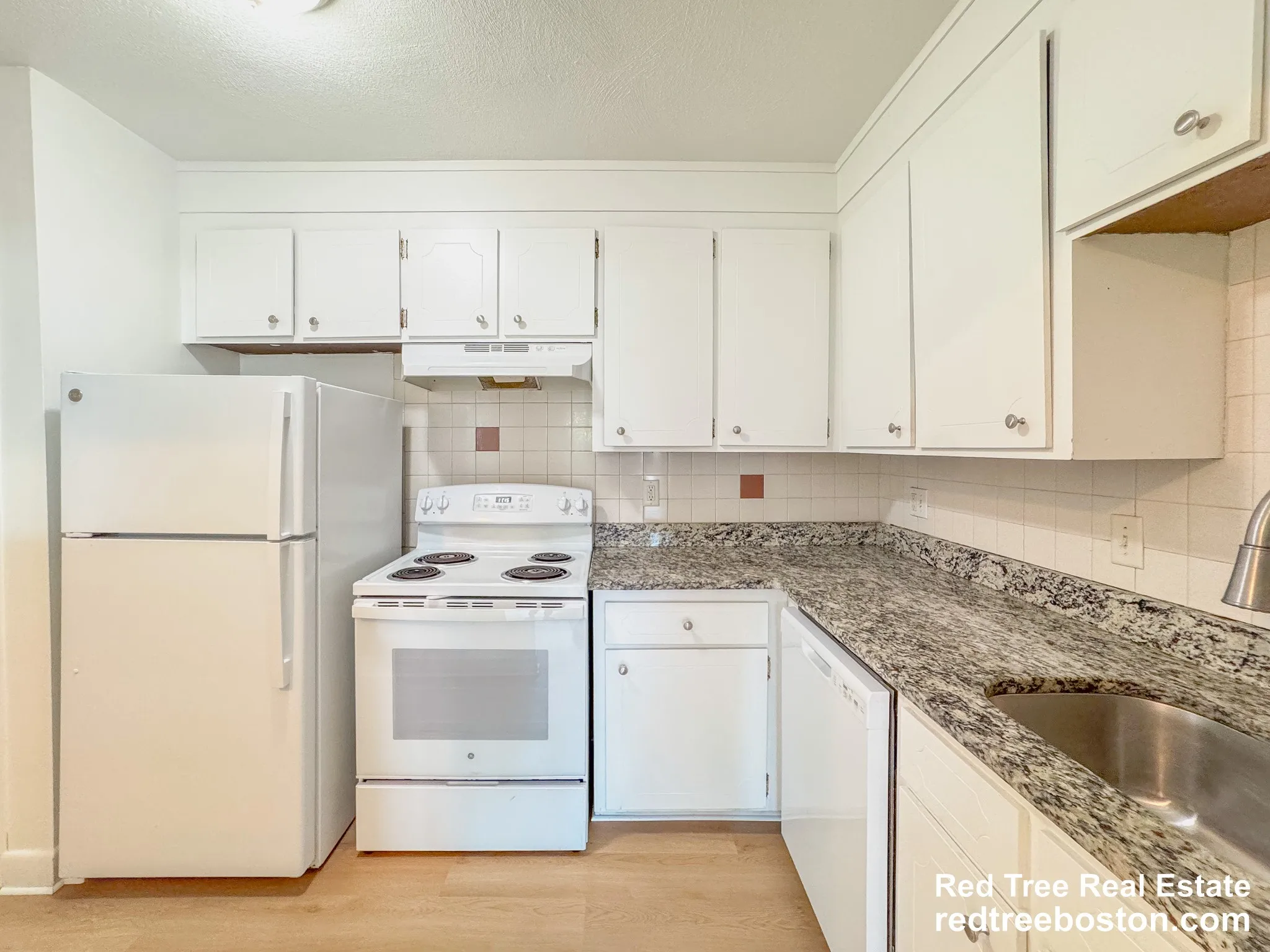 2 bed, 1 bath apartment for rent at 11 Hodges Ave Unit 1, North Quincy — photo 5 of 20