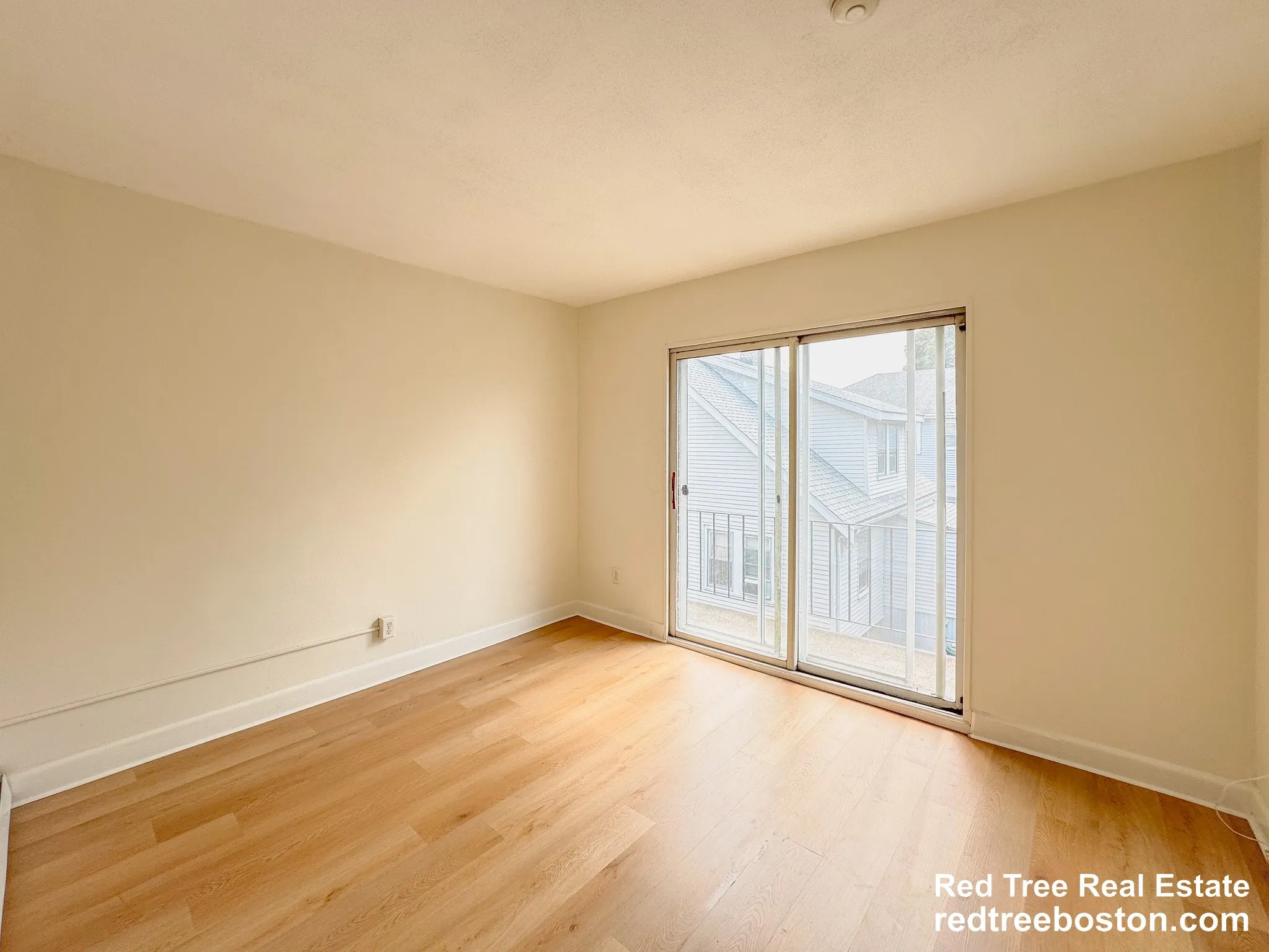 2 bed, 1 bath apartment for rent at 11 Hodges Ave Unit 1, North Quincy — photo 15 of 20