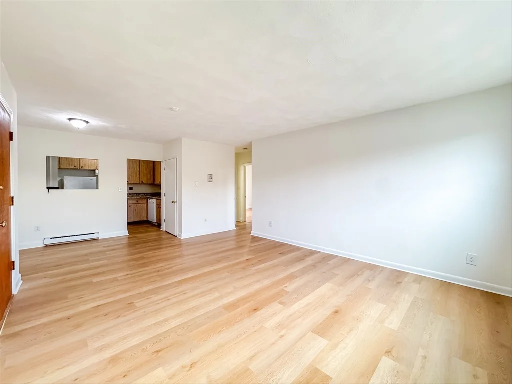 2 bed, 1 bath apartment for rent at 11 Hodges Ave Unit 10, Quincy — photo 2 of 16