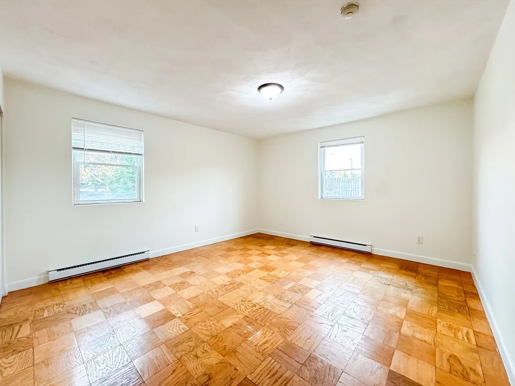 2 bed, 1 bath apartment for rent at 11 Hodges Ave Unit 10, Quincy — photo 9 of 16