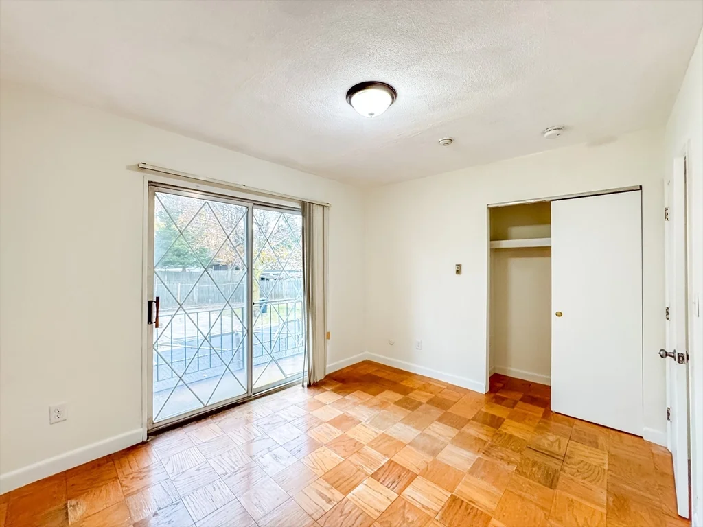 2 bed, 1 bath apartment for rent at 11 Hodges Ave Unit 10, Quincy — photo 12 of 16