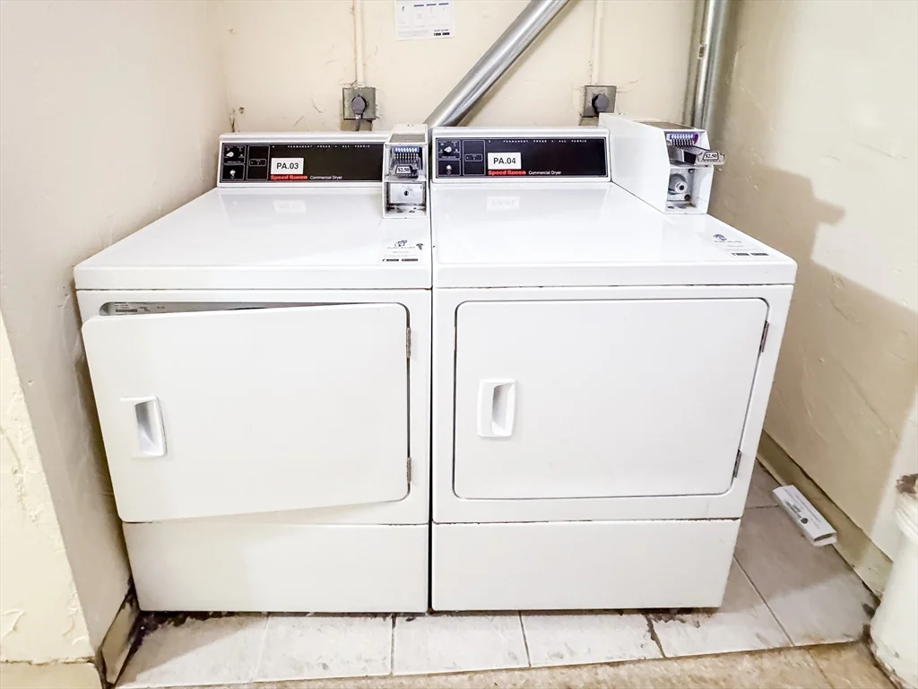 2 bed, 1 bath apartment for rent at 11 Hodges Ave Unit 10, Quincy — photo 13 of 16