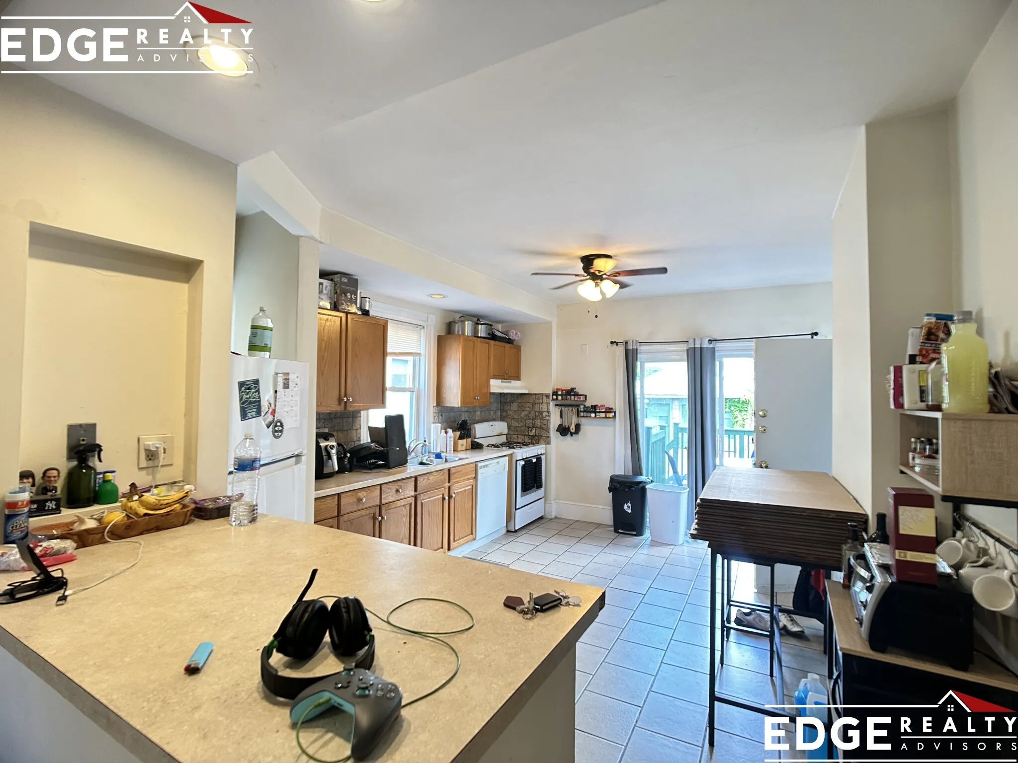 3 bed, 1 bath apartment for rent at 11 Holton St Unit 1, Allston — photo 3 of 9