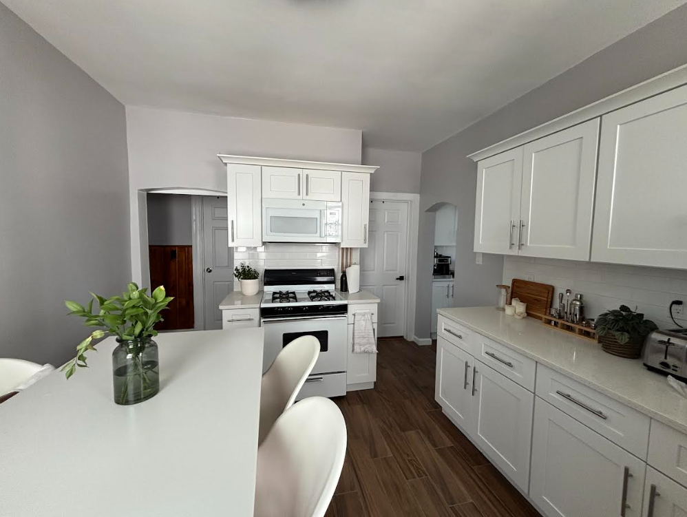 3 bed, 1 bath apartment for rent at 11 Houghton St Unit 3L, Ward Two