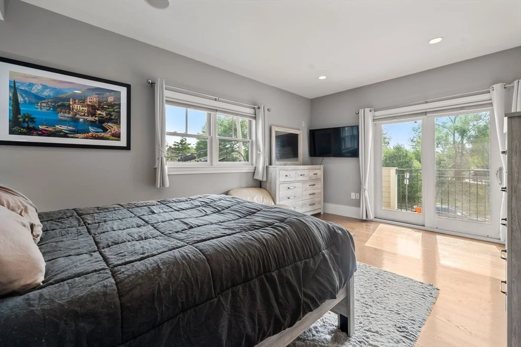 2 bed, 2 bath apartment for rent at 11 Howell St Unit 2, Dorchester — photo 11 of 25