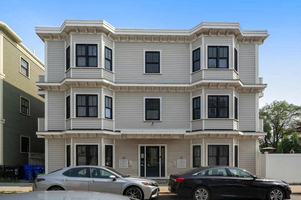 2 bed, 2 bath apartment for rent at 11 Howell St Unit 2, Dorchester — photo 24 of 25
