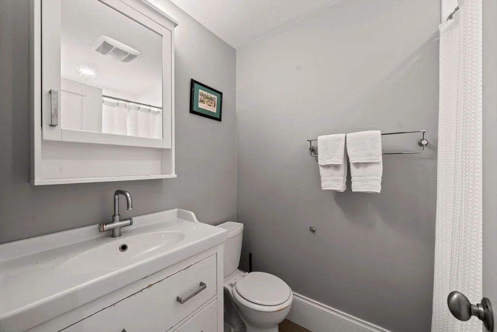 2 bed, 2 bath apartment for rent at 11 Howell St Unit 2, Dorchester — photo 15 of 25
