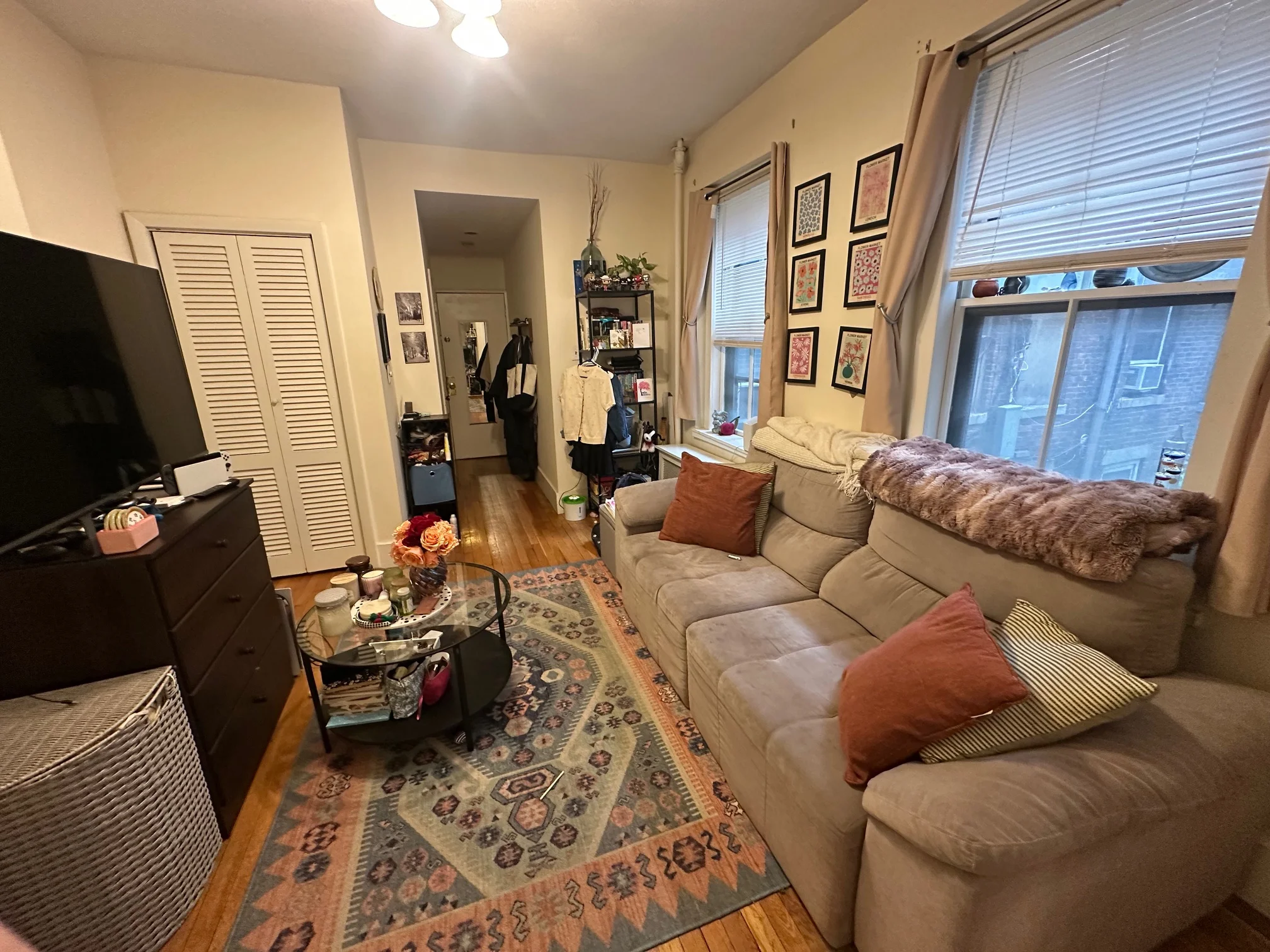 1 bed, 1 bath apartment for rent at 11 Irving St Unit 2, Beacon Hill — photo 2 of 10
