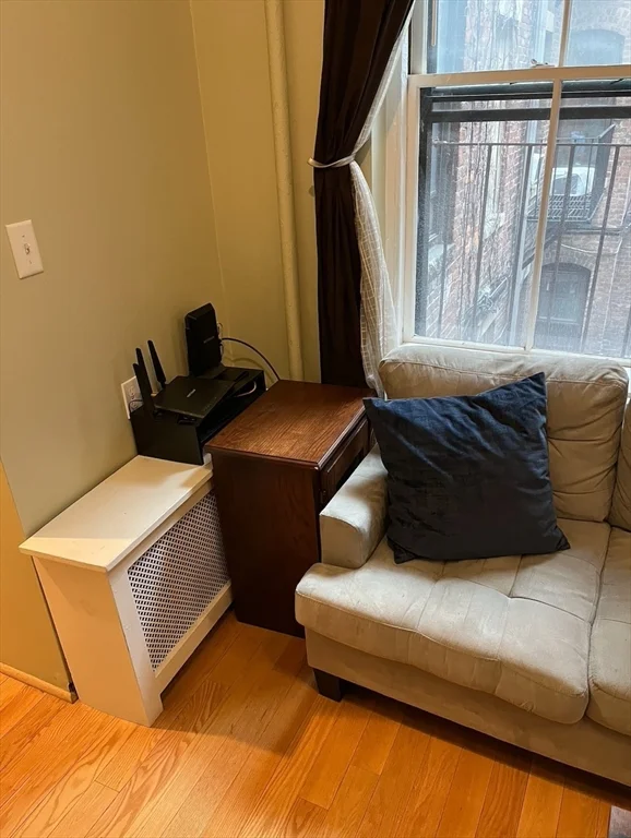 1 bed, 1 bath apartment for rent at 11 Irving St Unit 3, Beacon Hill — photo 5 of 10