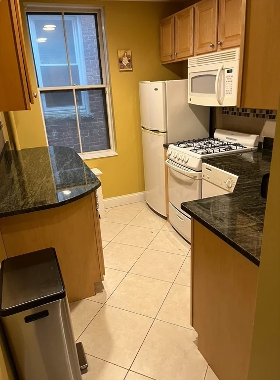 1 bed, 1 bath apartment for rent at 11 Irving St Unit 3, Beacon Hill — photo 4 of 10