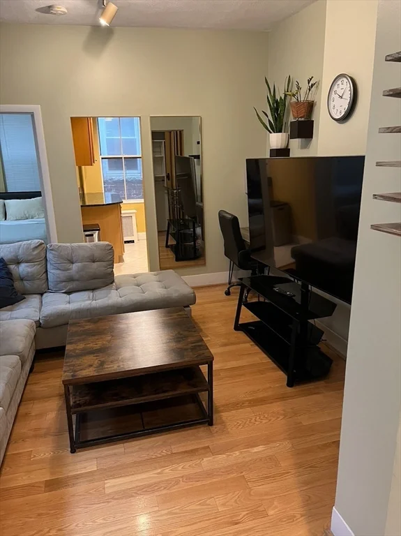 1 bed, 1 bath apartment for rent at 11 Irving St Unit 3, Beacon Hill — photo 1 of 10